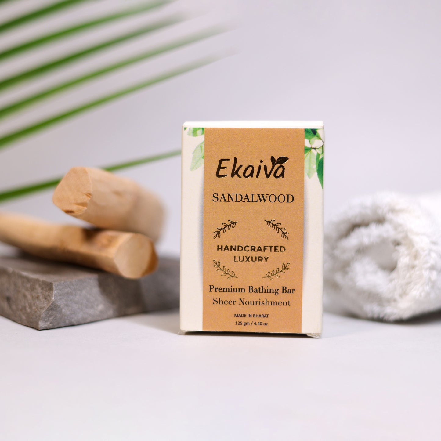 Sandalwood Daily Bathing Soap for Hydration and Skin Moisturization, 125 gm